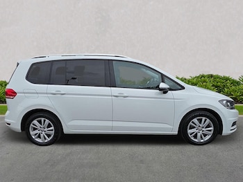 Used Volkswagen Touran 2020 for sale - 75498327: Photo