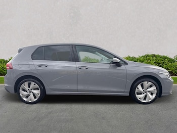 Used Volkswagen Golf 2025 for sale - 75956559: Photo