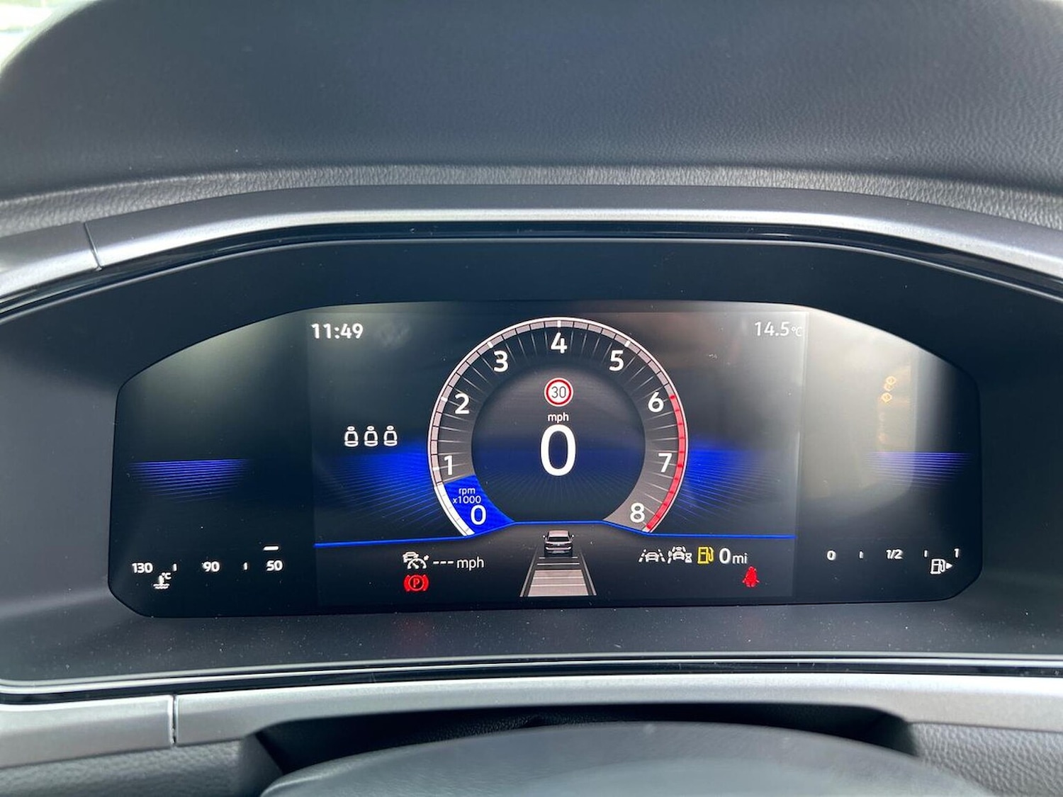 Used Volkswagen T-Roc 2025 for sale - 76212022: Photo 10