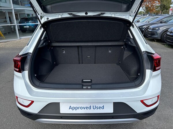 Used Volkswagen T-Roc 2025 for sale - 76212022: Photo 17