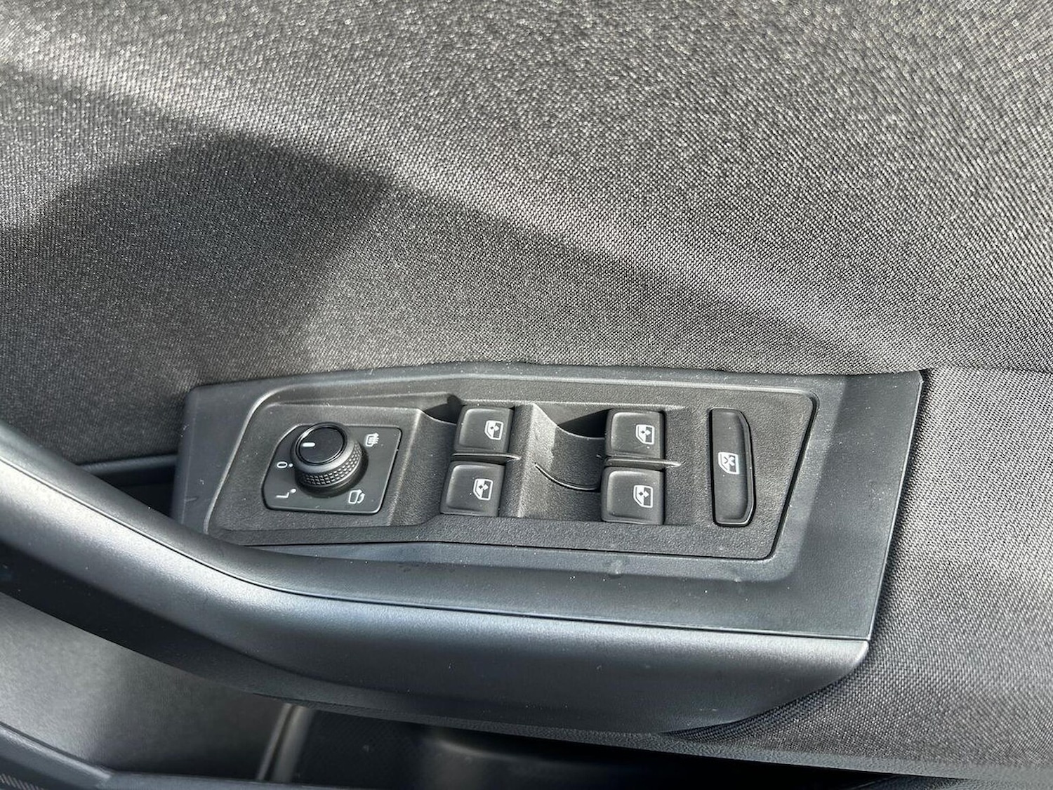 Used Volkswagen T-Roc 2025 for sale - 76212022: Photo 21