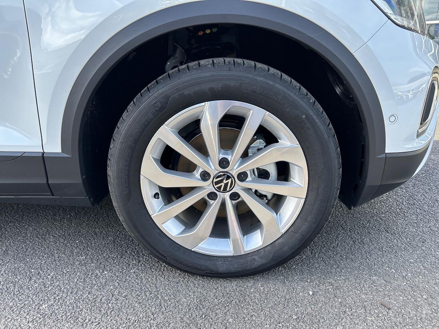 Used Volkswagen T-Roc 2025 for sale - 76212022: Photo 6