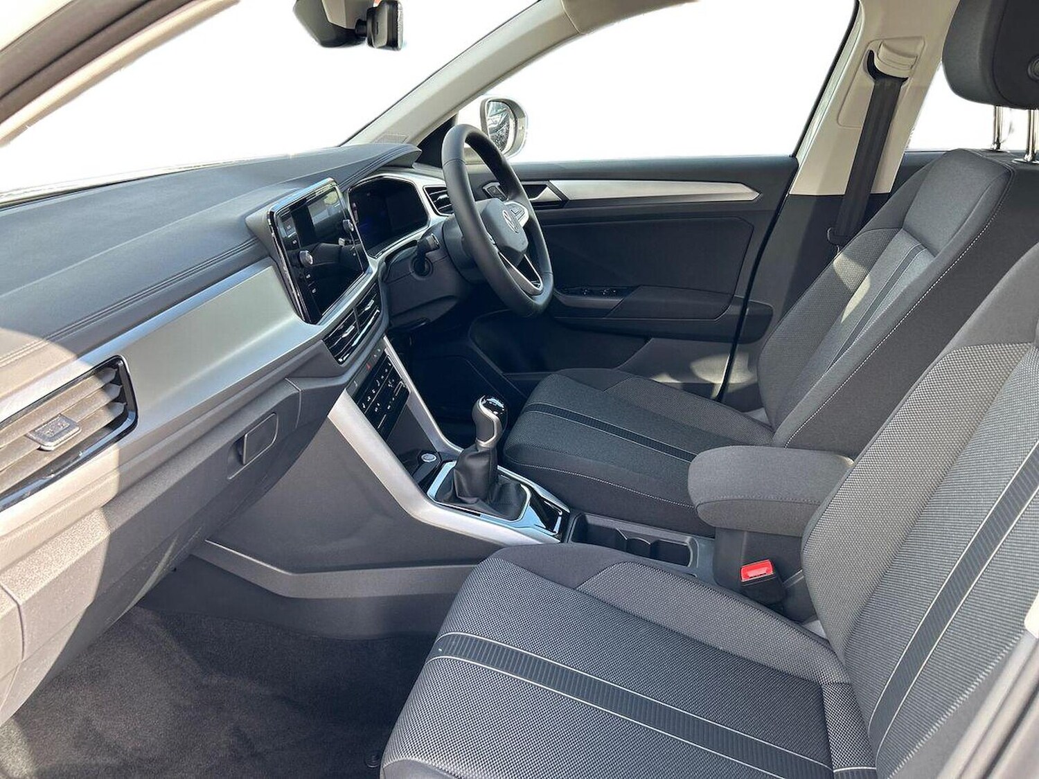 Used Volkswagen T-Roc 2025 for sale - 76212022: Photo 7