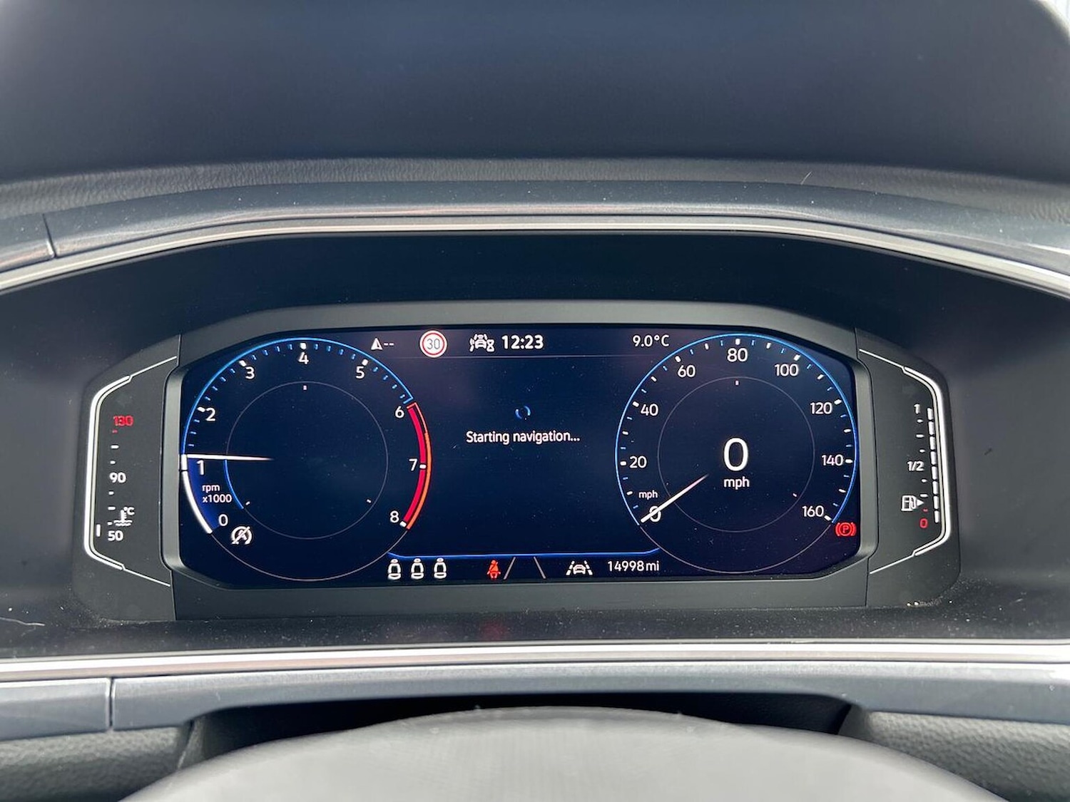 Used Volkswagen T-Roc 2024 for sale - 76352487: Photo 10