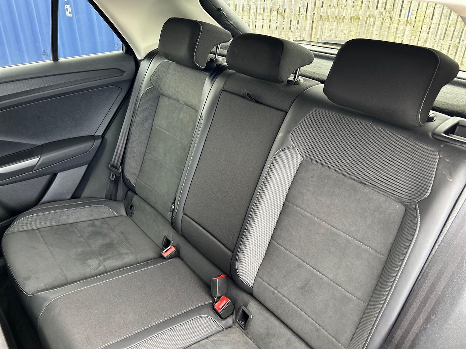 Used Volkswagen T-Roc 2024 for sale - 76352487: Photo 16