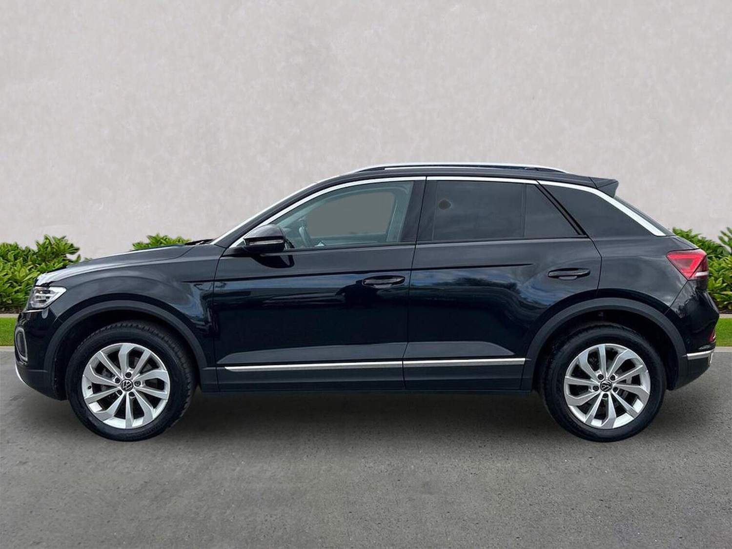 Used Volkswagen T-Roc 2024 for sale - 76352487: Photo 19