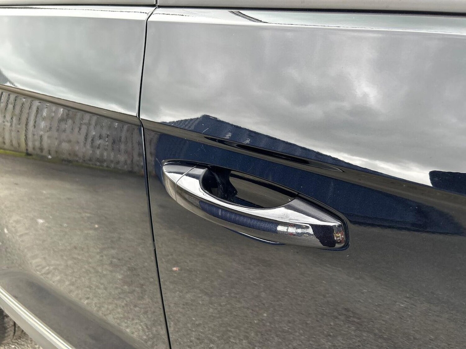 Used Volkswagen T-Roc 2024 for sale - 76352487: Photo 34