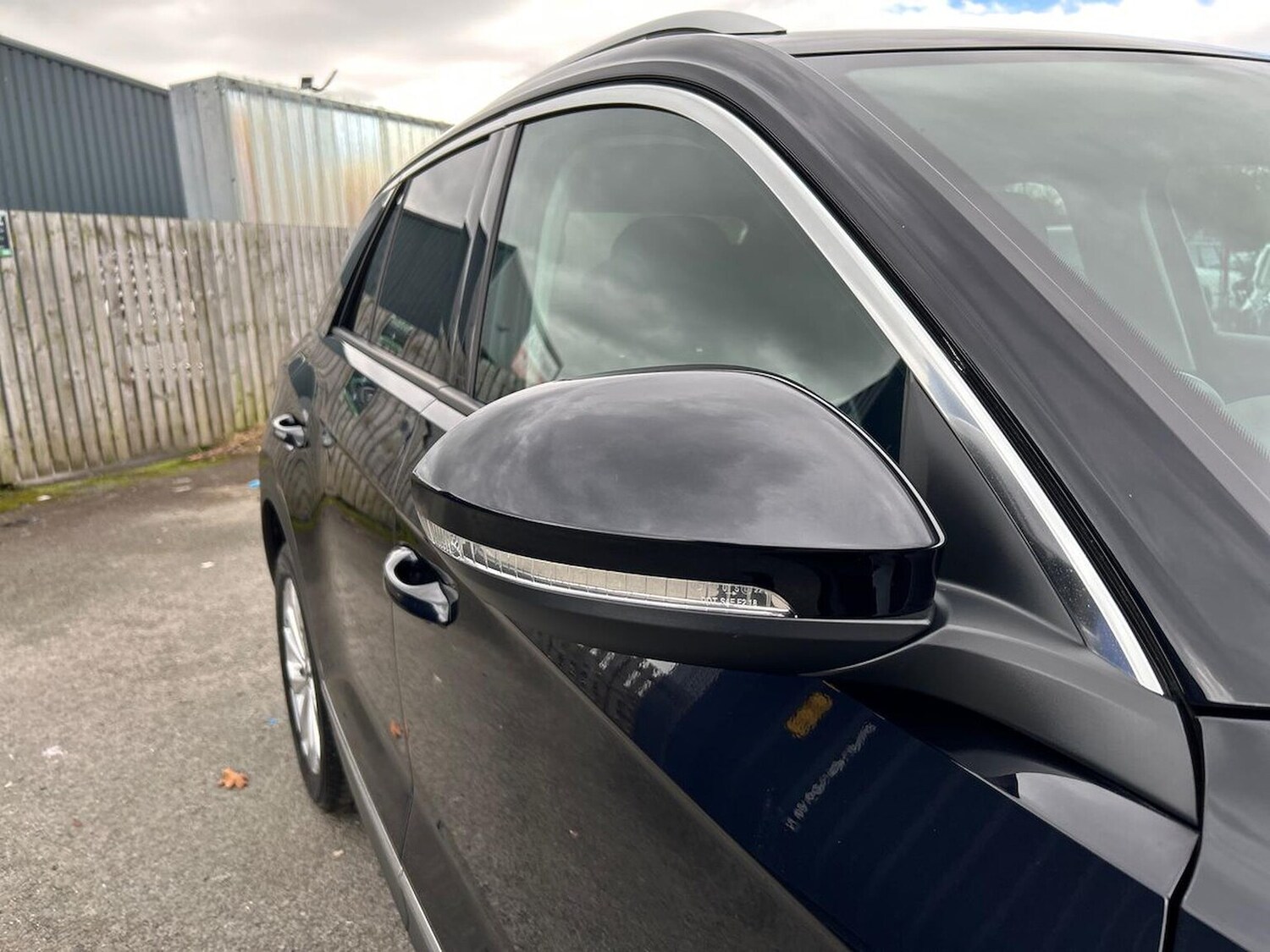 Used Volkswagen T-Roc 2024 for sale - 76352487: Photo 35