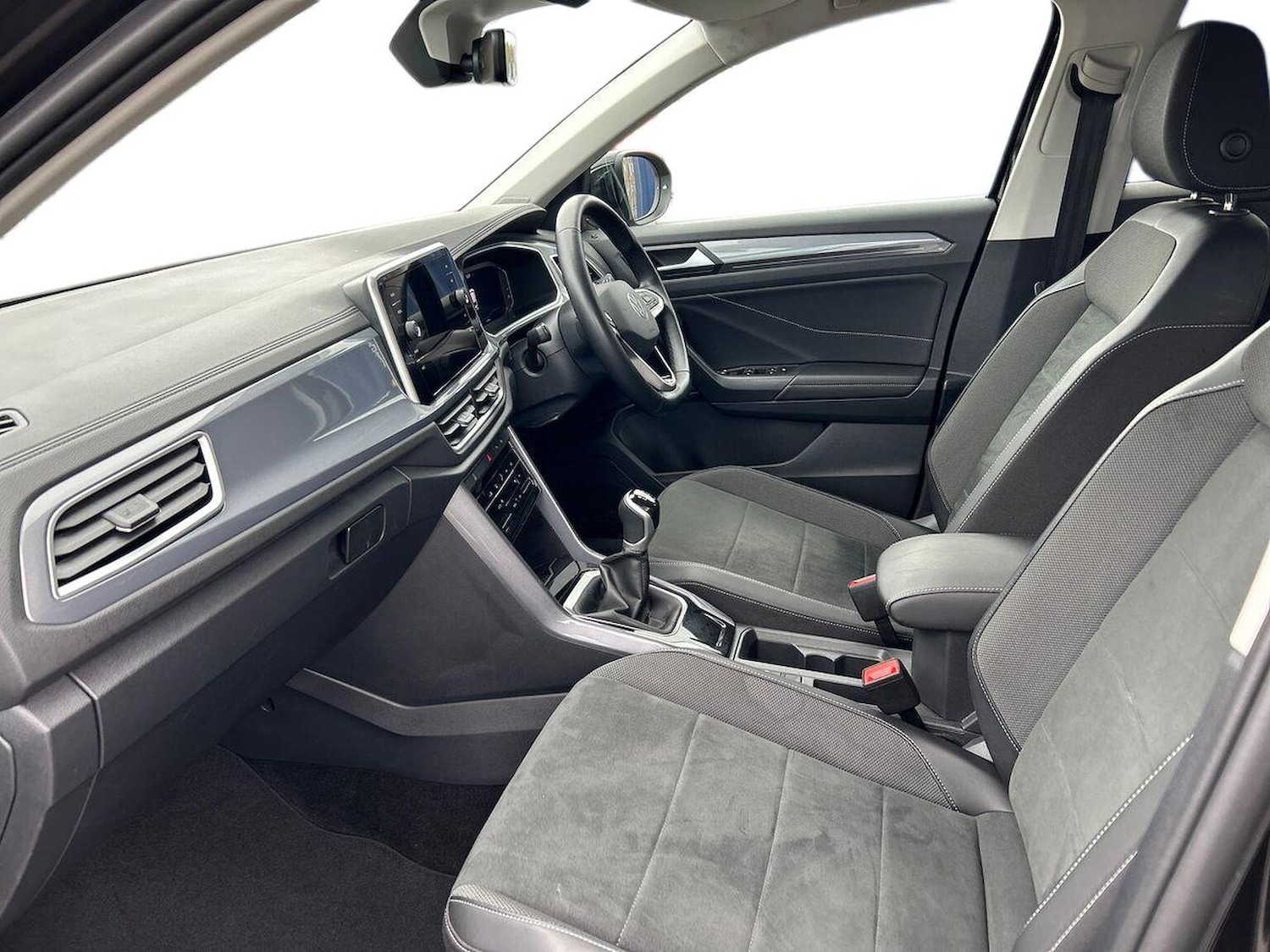 Used Volkswagen T-Roc 2024 for sale - 76352487: Photo 7