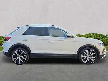 Used Volkswagen T-Roc 2022 for sale - 76127159: Photo 3