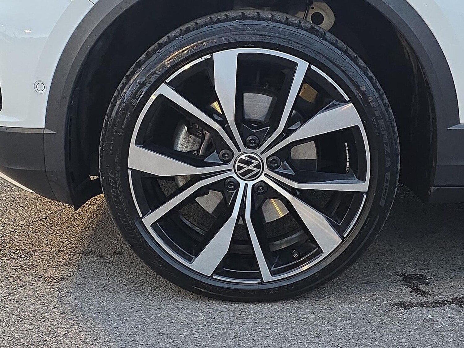 Used Volkswagen T-Roc 2022 for sale - 76127159: Photo 6