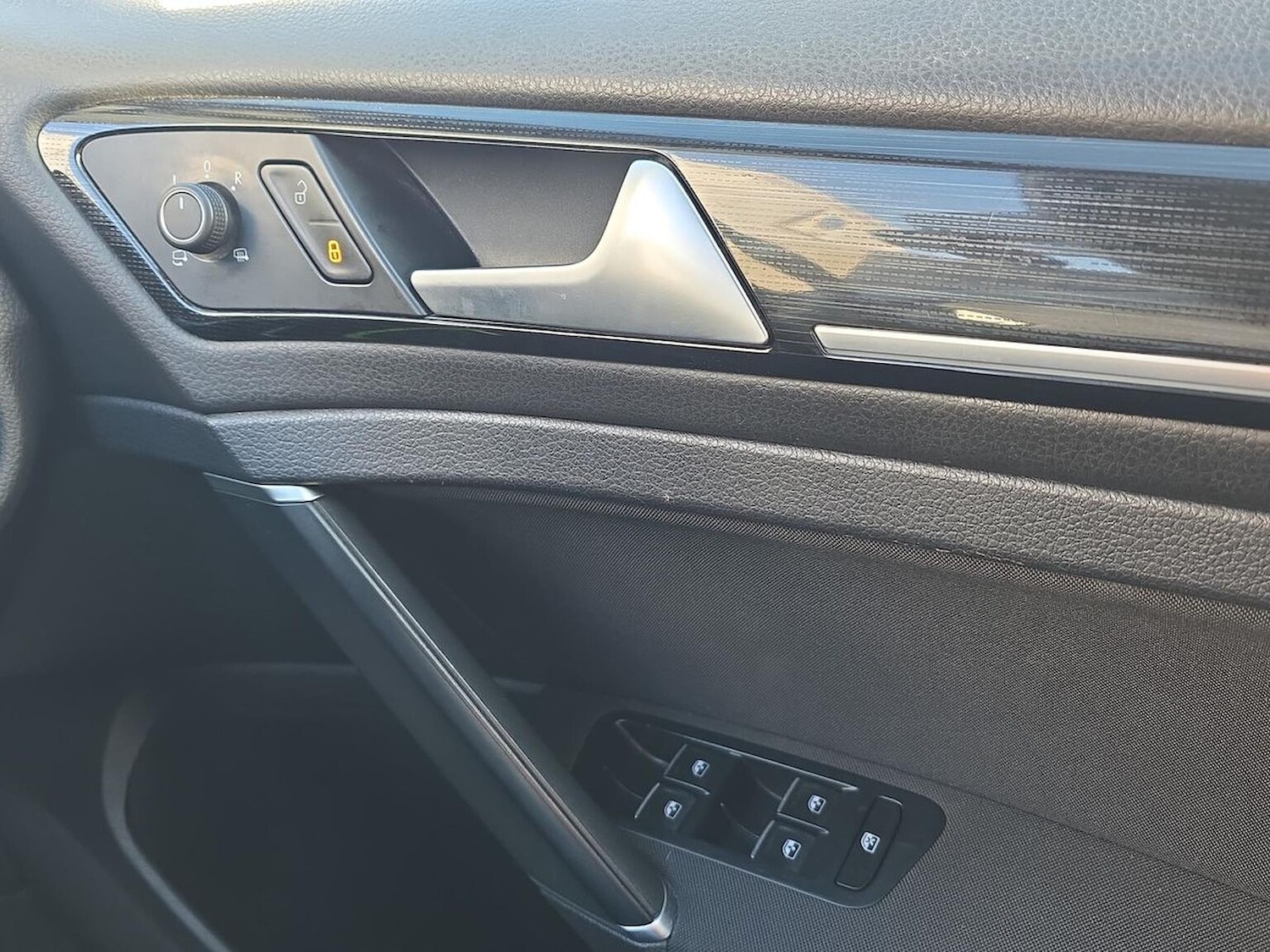 Used Volkswagen Golf 2019 for sale - 77555336: Photo 21