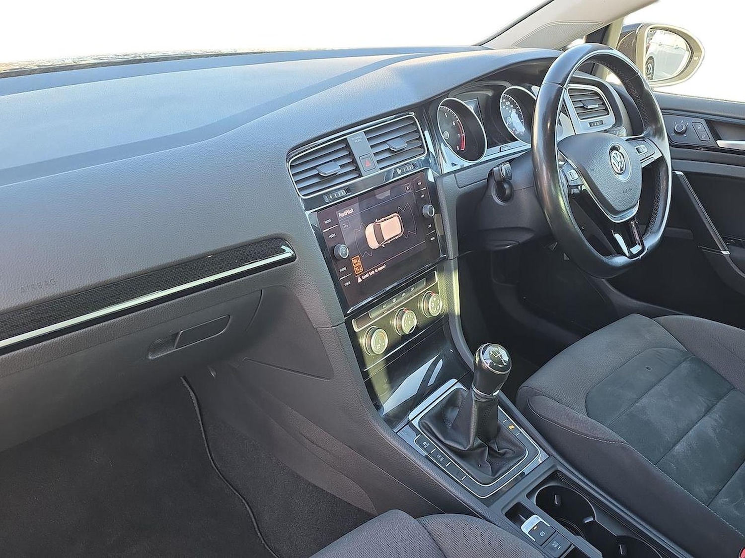 Used Volkswagen Golf 2019 for sale - 77555336: Photo 7