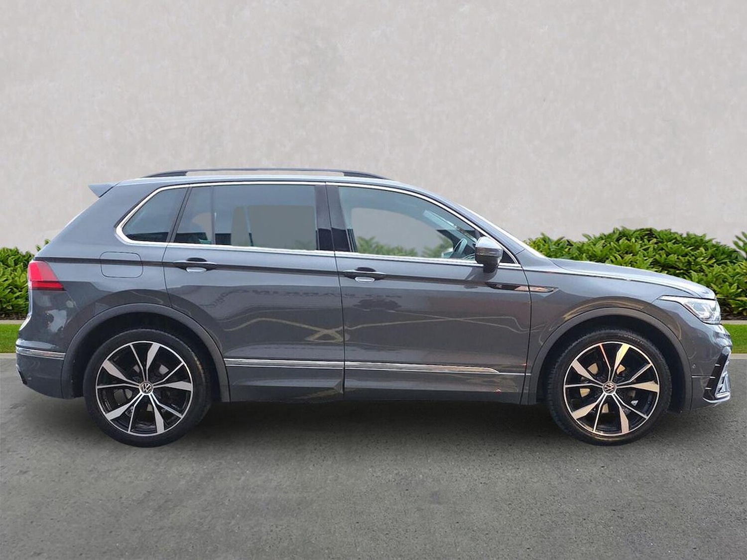Used Volkswagen Tiguan 2023 for sale - 76547667: Photo 3
