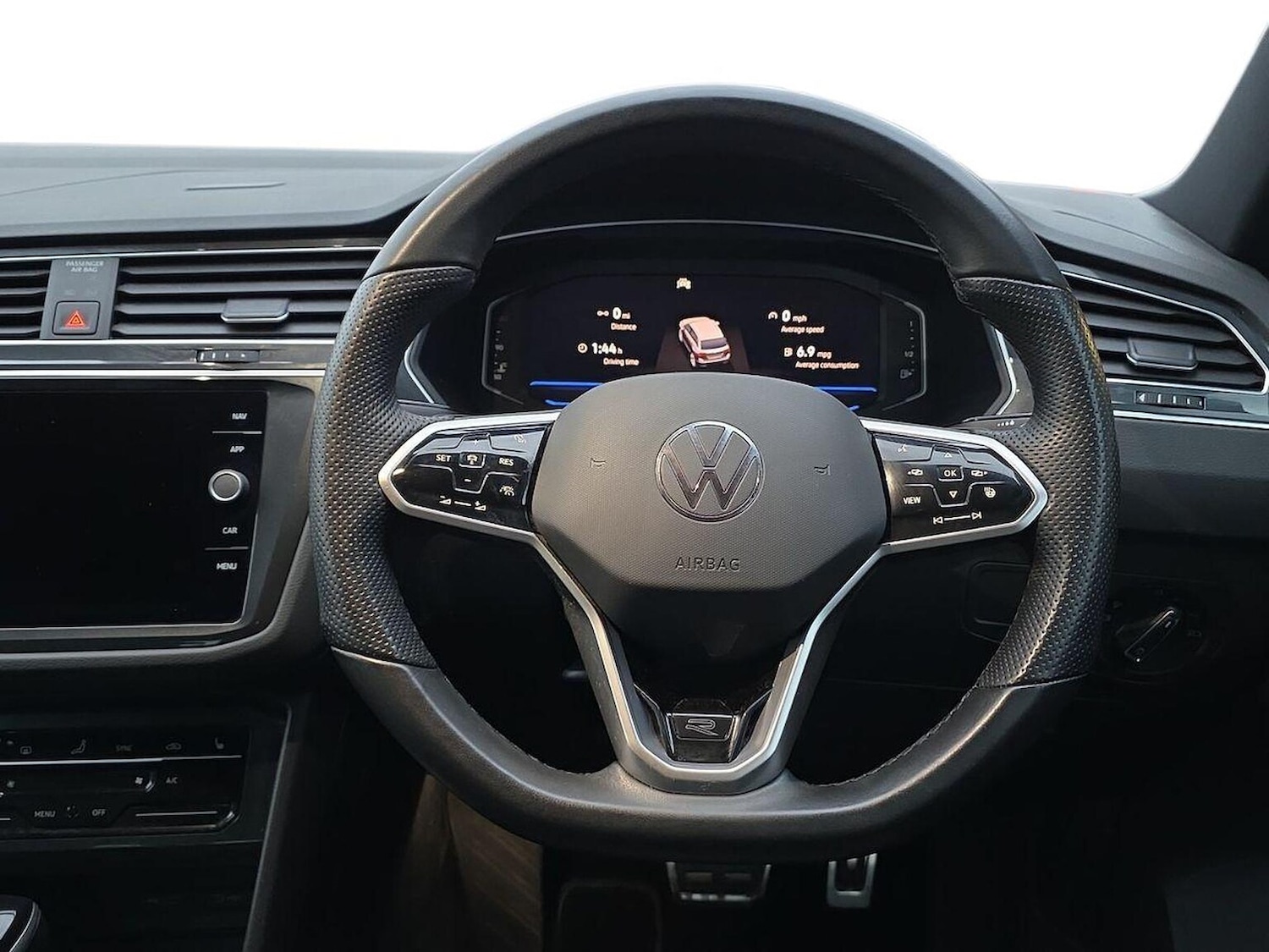 Used Volkswagen Tiguan 2023 for sale - 76547667: Photo 9