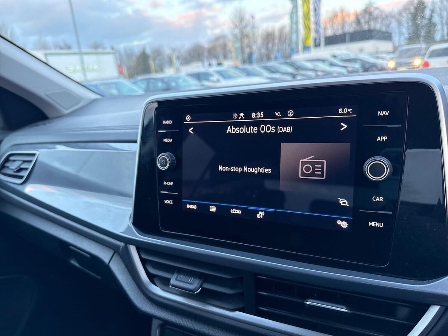 Used Volkswagen T-Roc 2024 for sale - 77629303: Photo 11