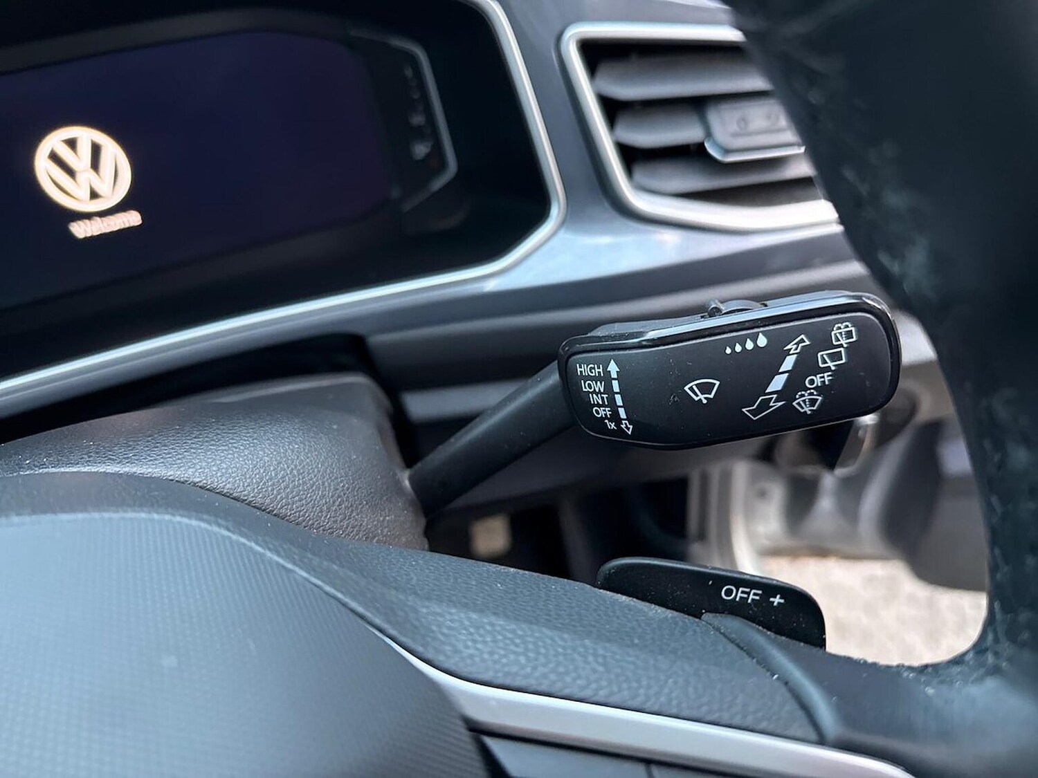 Used Volkswagen T-Roc 2024 for sale - 77629303: Photo 28