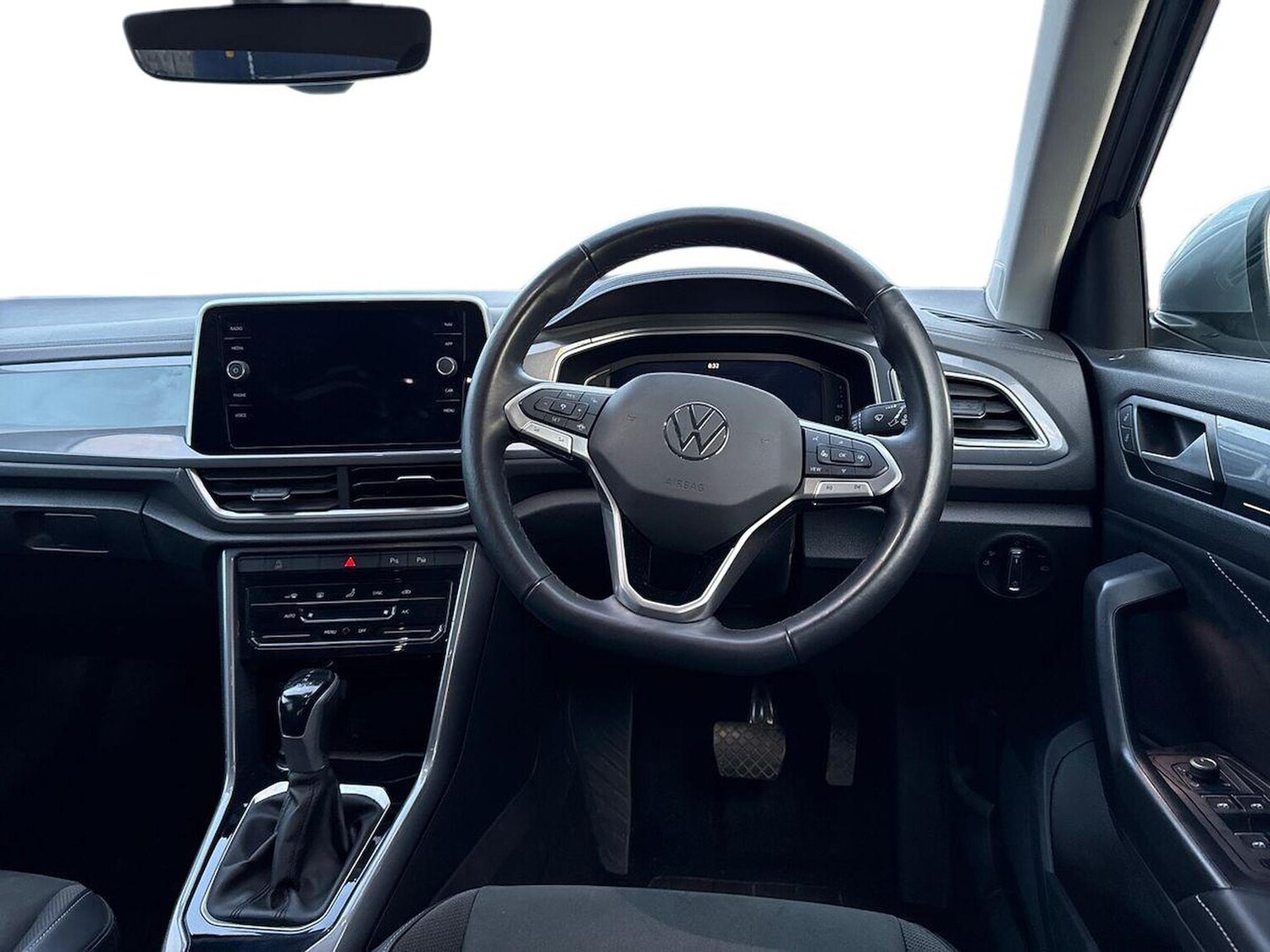 Used Volkswagen T-Roc 2024 for sale - 77629303: Photo 9