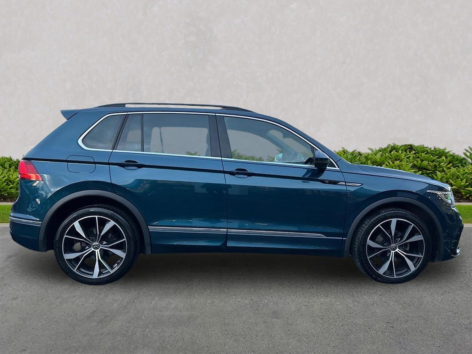 Used Volkswagen Tiguan 2022 for sale - 76758899: Photo 3