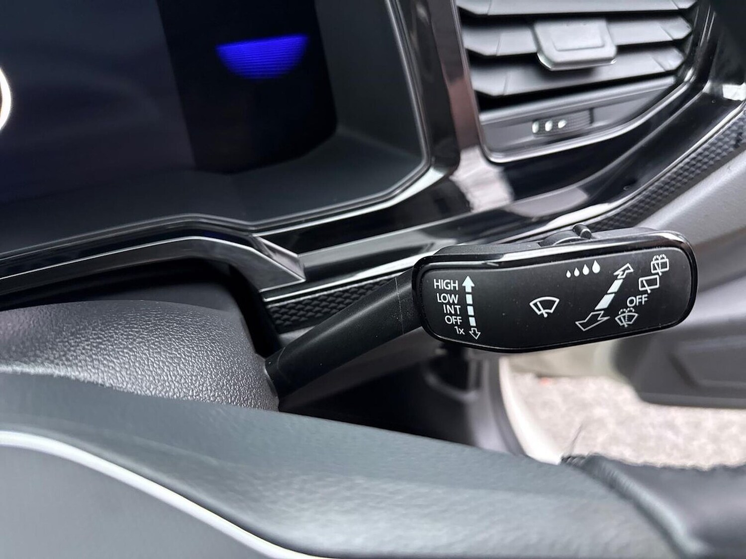 Used Volkswagen Polo 2022 for sale - 77872100: Photo 26