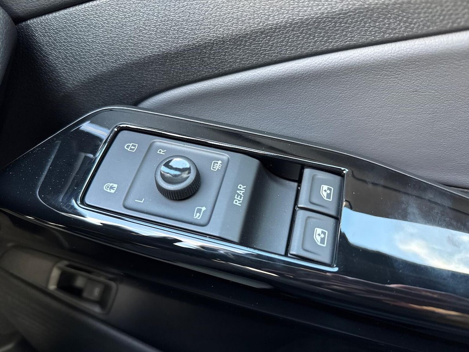 Used Volkswagen ID.4 2024 for sale - 77059811: Photo 23