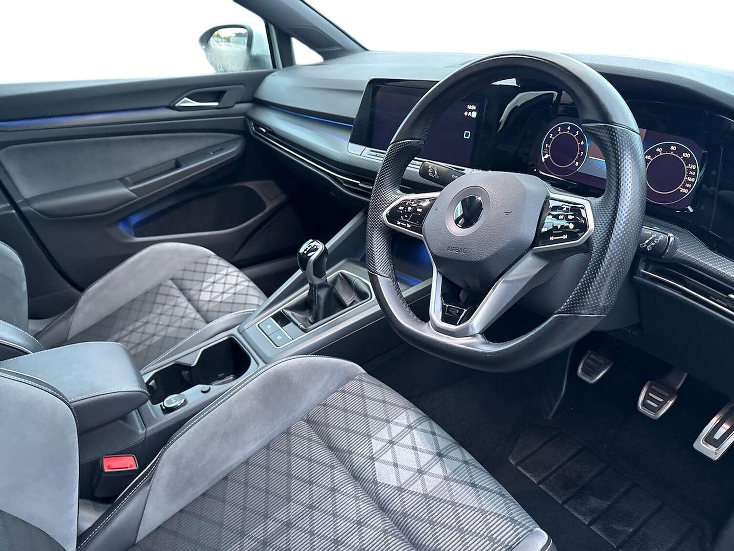 Used Volkswagen Golf 2020 for sale - 77635492: Photo 15