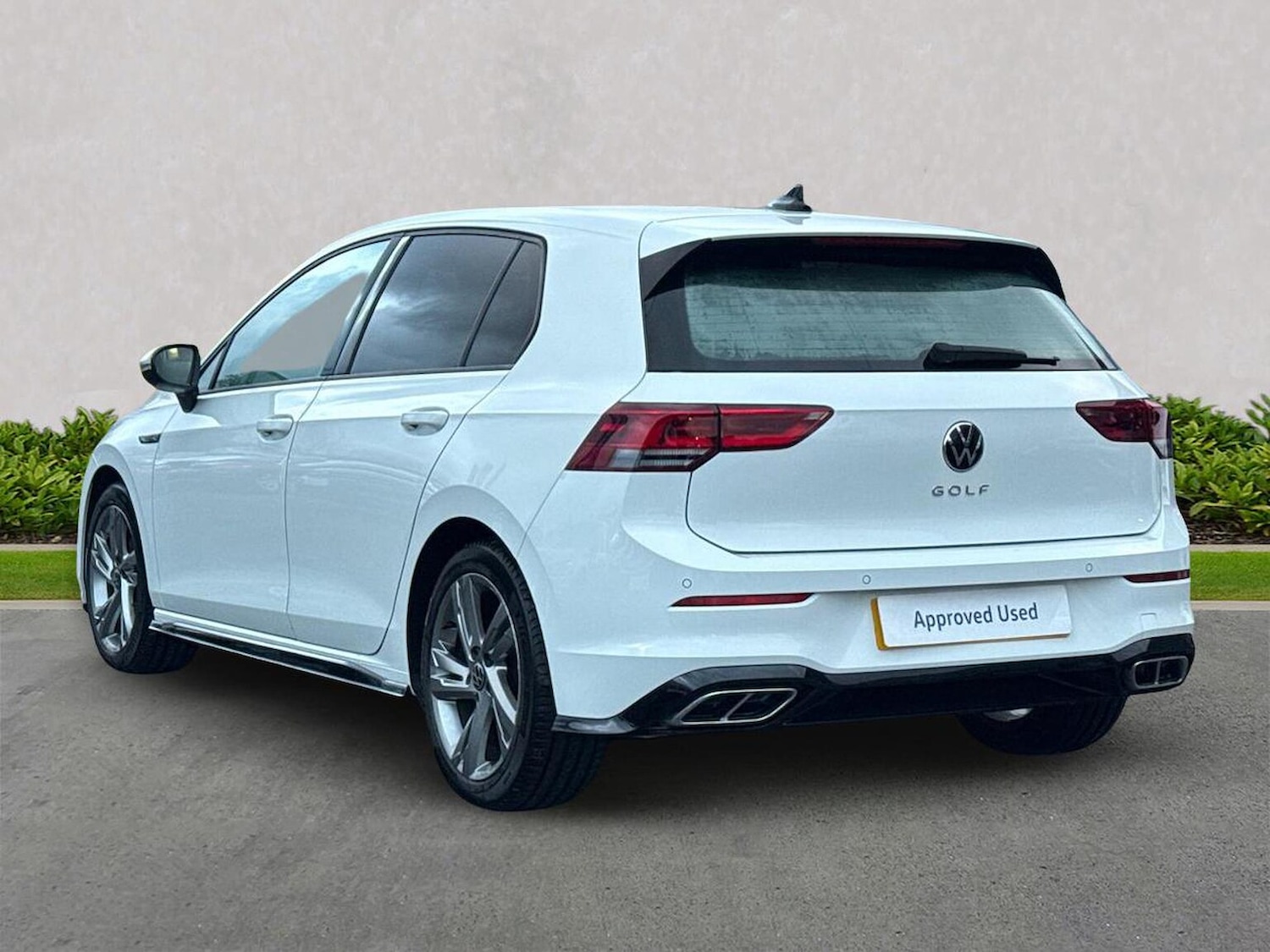 Used Volkswagen Golf 2020 for sale - 77635492: Photo 2