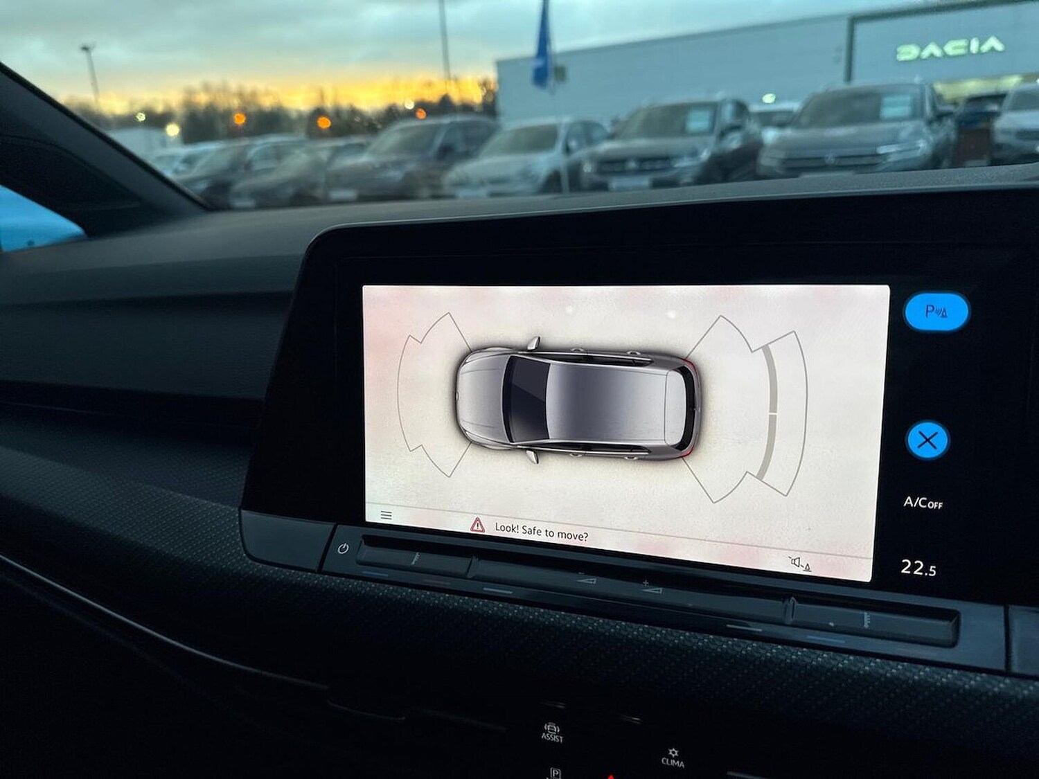 Used Volkswagen Golf 2020 for sale - 77635492: Photo 23