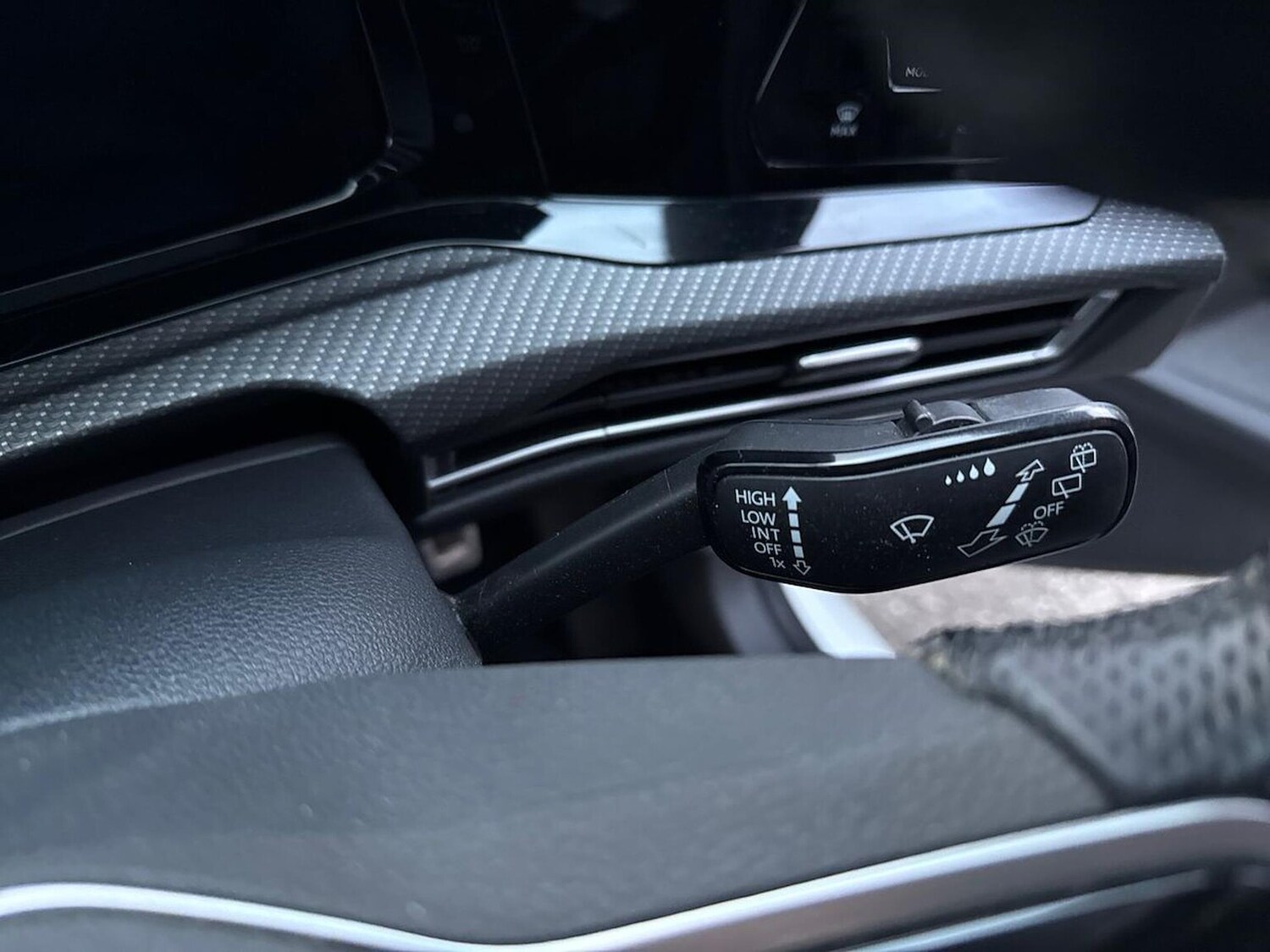 Used Volkswagen Golf 2020 for sale - 77635492: Photo 28