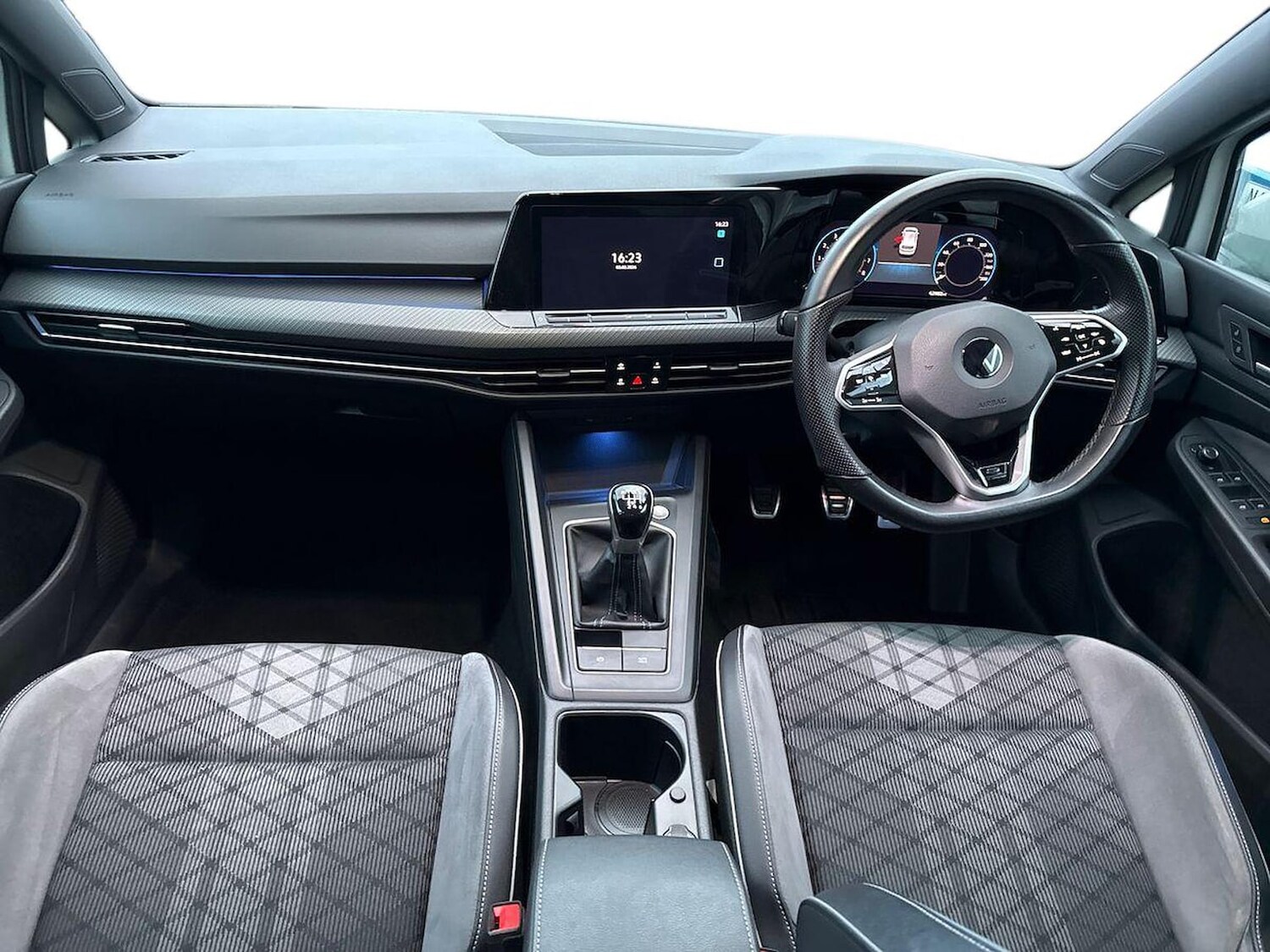 Used Volkswagen Golf 2020 for sale - 77635492: Photo 8