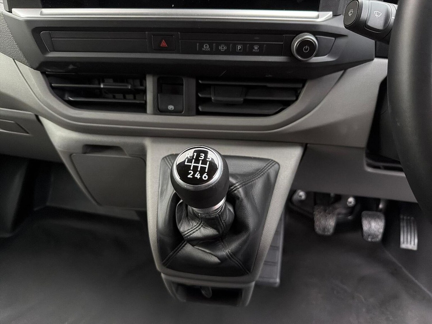 Used Volkswagen Transporter 2025 for sale - 76821739: Photo 13