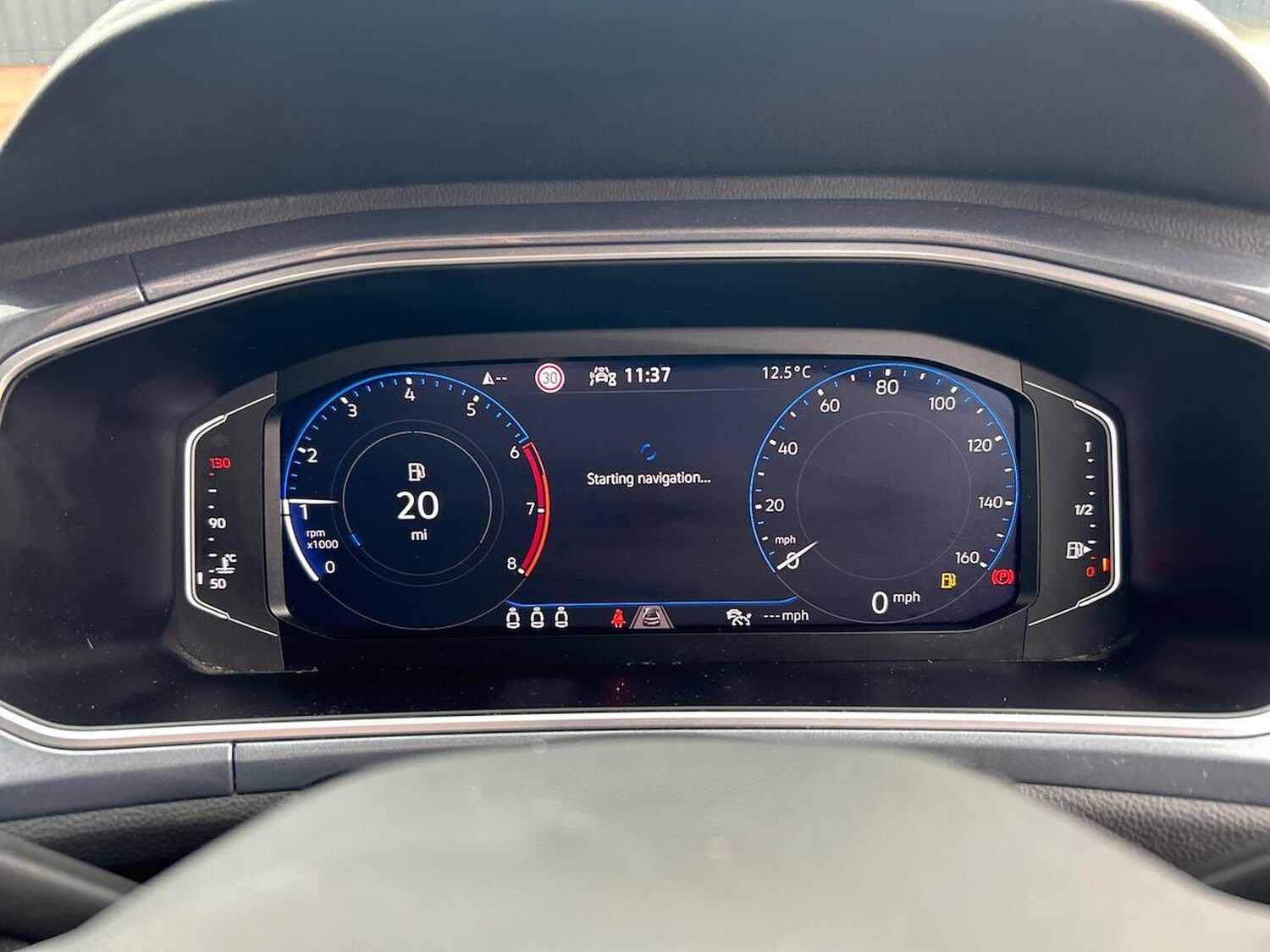 Used Volkswagen T-Roc 2023 for sale - 76316686: Photo 10