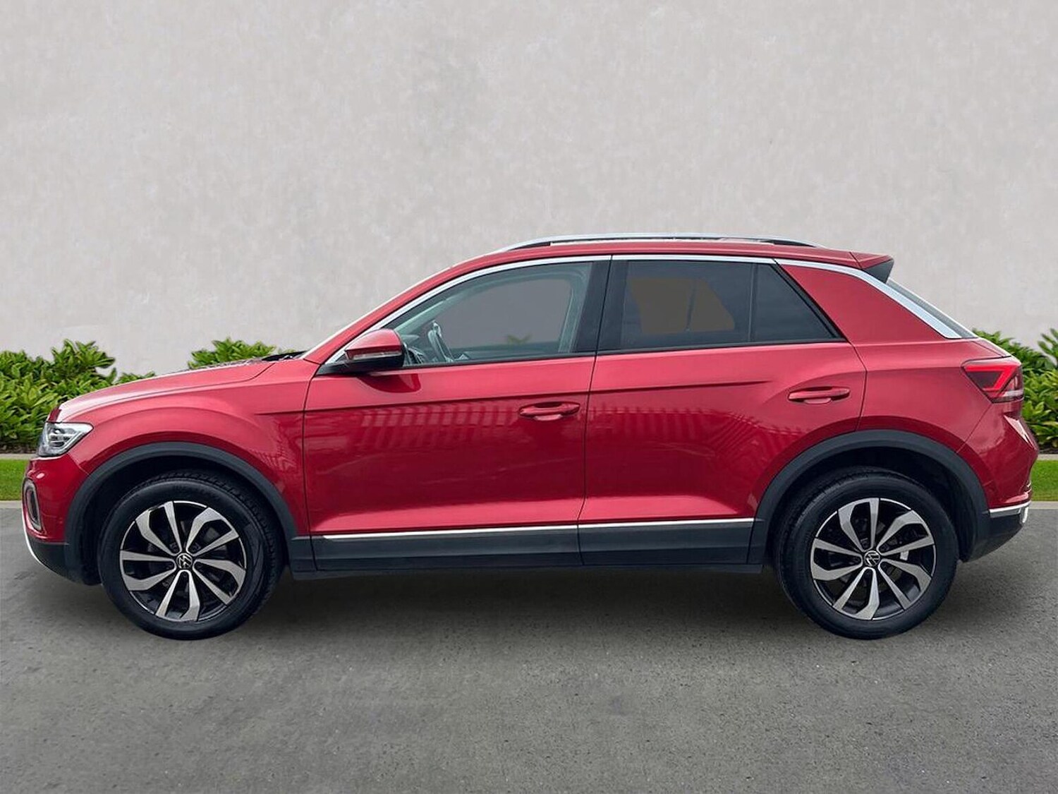 Used Volkswagen T-Roc 2023 for sale - 76316686: Photo 19