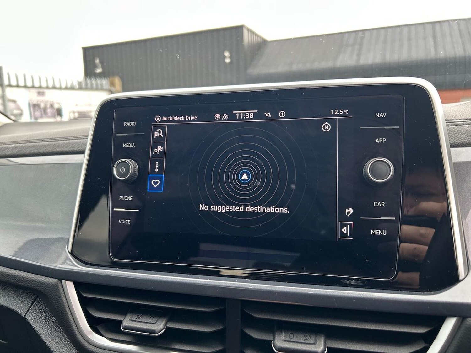 Used Volkswagen T-Roc 2023 for sale - 76316686: Photo 24