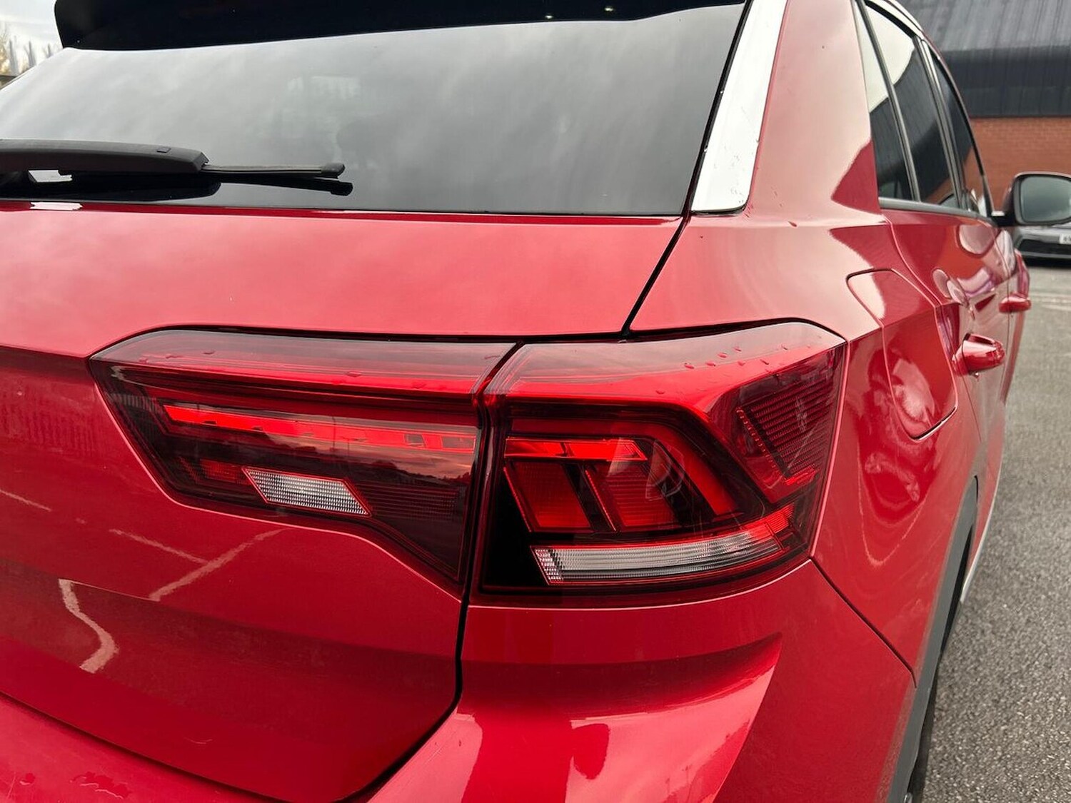 Used Volkswagen T-Roc 2023 for sale - 76316686: Photo 33