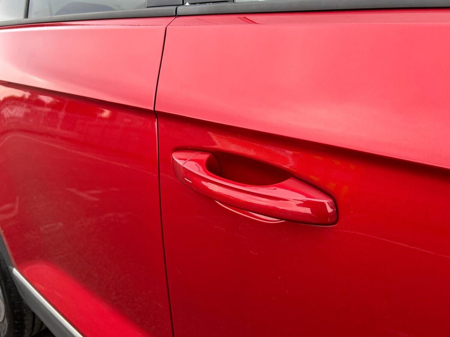 Used Volkswagen T-Roc 2023 for sale - 76316686: Photo 34