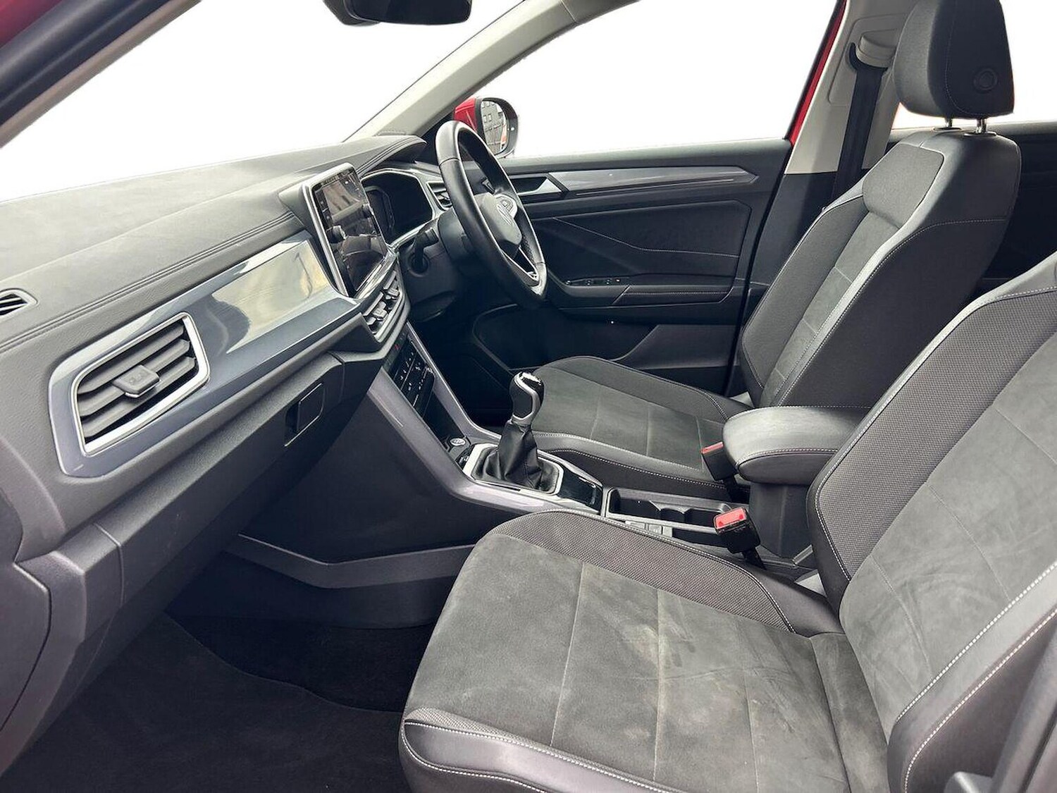 Used Volkswagen T-Roc 2023 for sale - 76316686: Photo 7