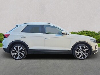 Used Volkswagen T-Roc 2022 for sale - 77488923: Photo