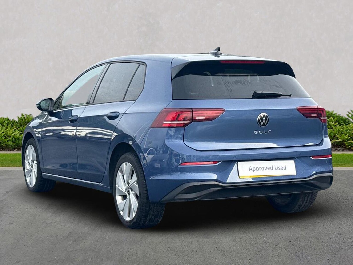 Used Volkswagen Golf 2024 for sale - 76170659: Photo 2