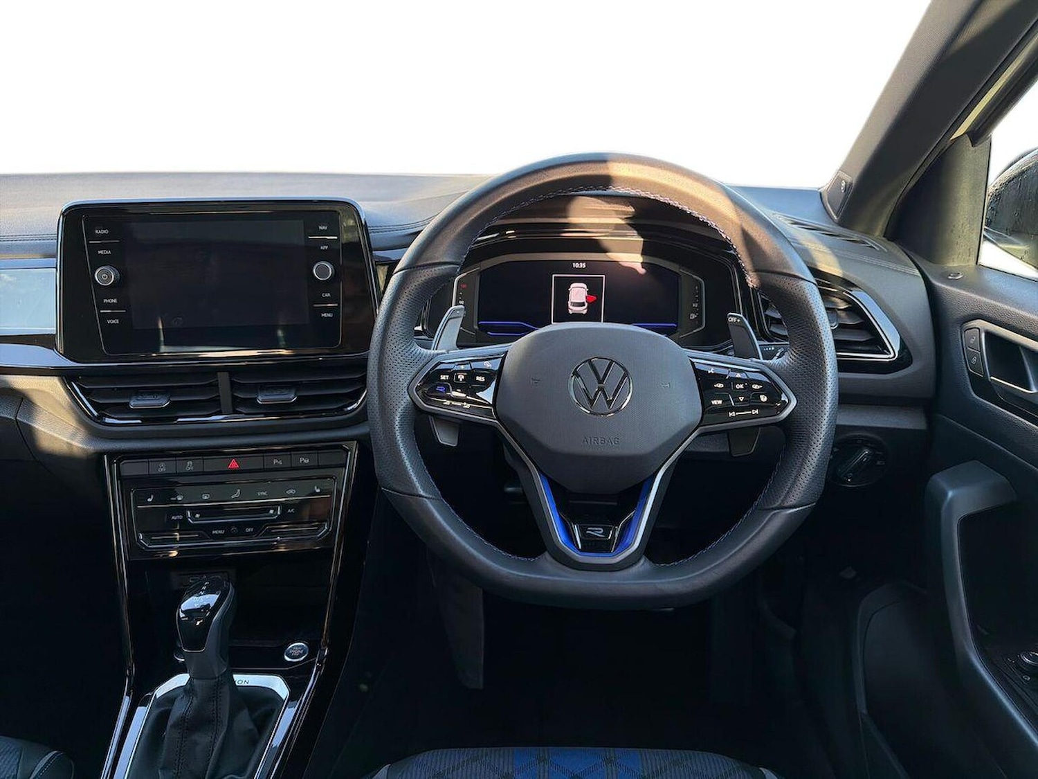 Used Volkswagen T-Roc 2024 for sale - 76778319: Photo 10