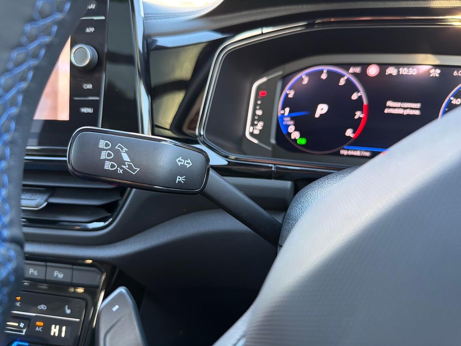 Used Volkswagen T-Roc 2024 for sale - 76778319: Photo 29