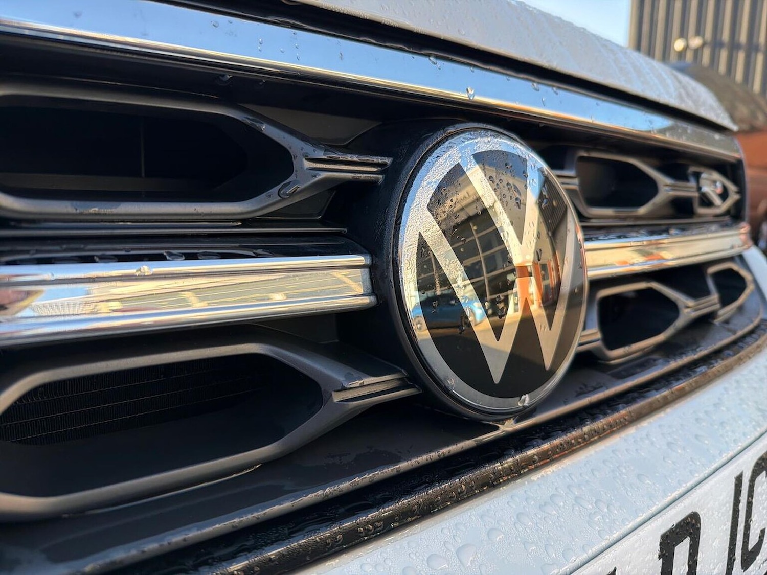 Used Volkswagen T-Roc 2024 for sale - 76778319: Photo 31