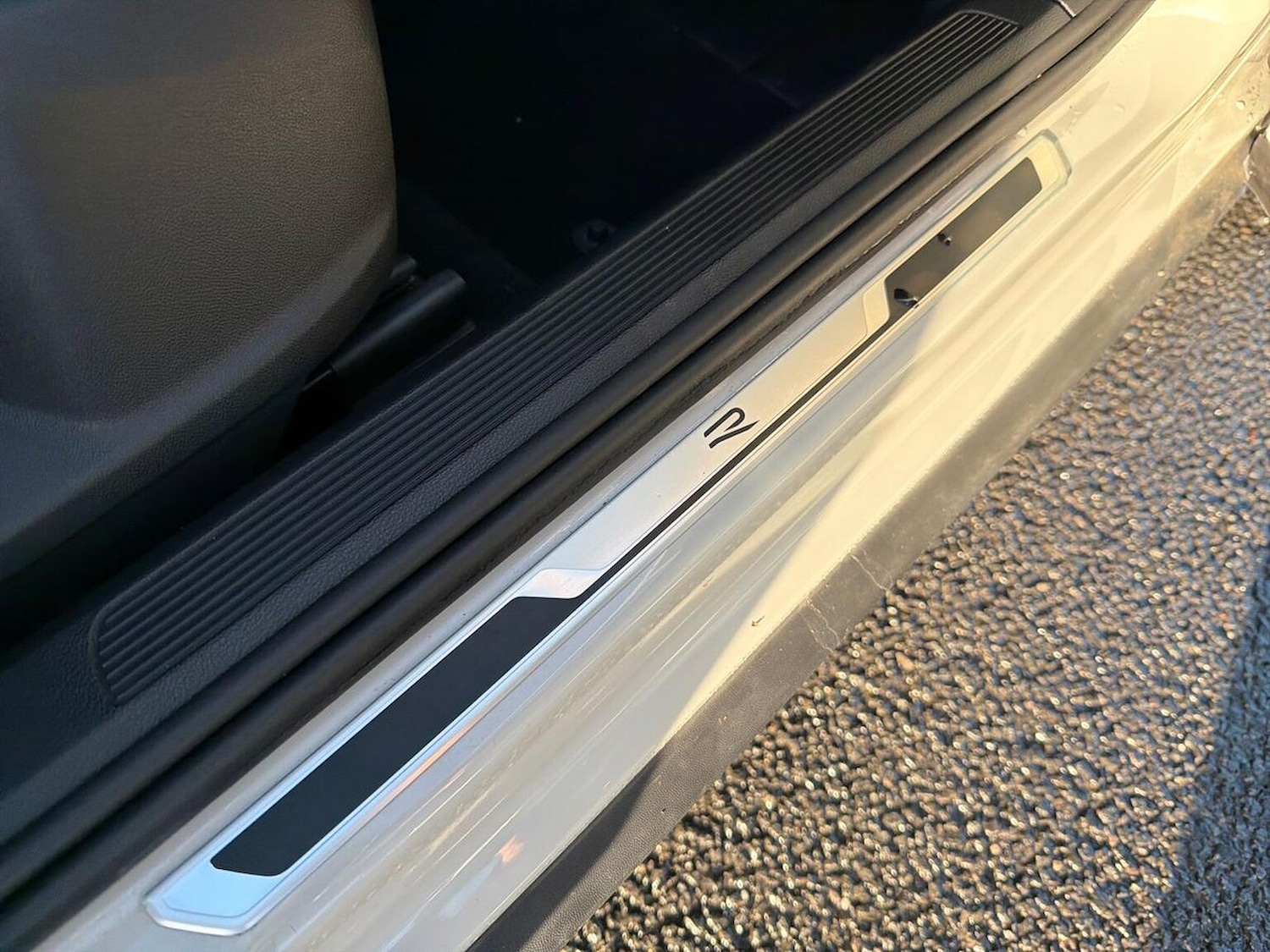 Used Volkswagen T-Roc 2024 for sale - 76778319: Photo 36