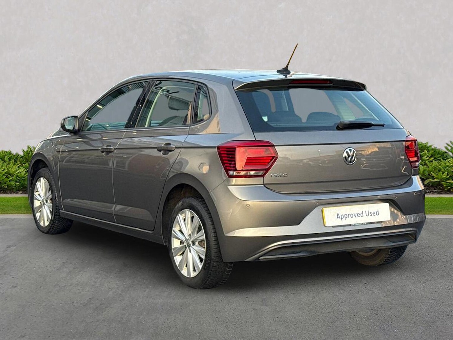 Used Volkswagen Polo 2019 for sale - 77034558: Photo 2