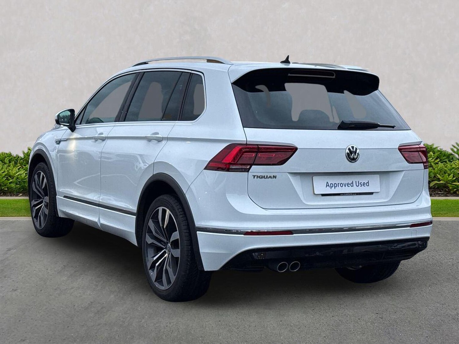 Used Volkswagen Tiguan 2018 for sale - 76547696: Photo 2