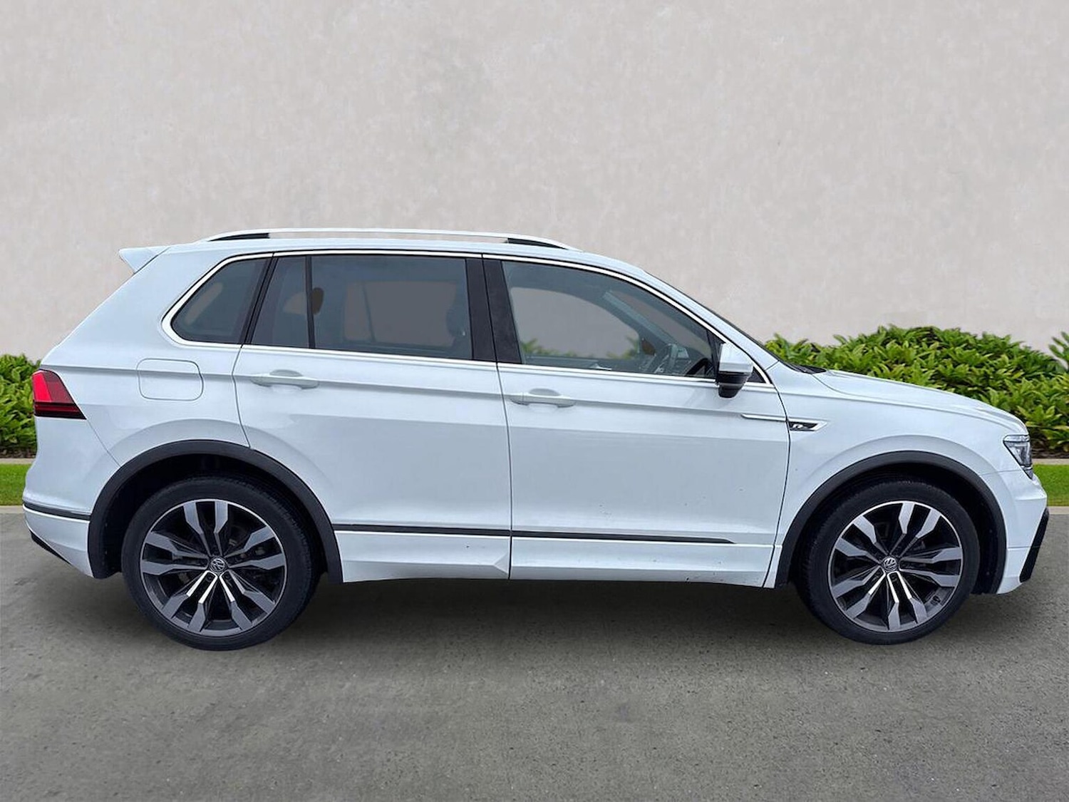 Used Volkswagen Tiguan 2018 for sale - 76547696: Photo 3