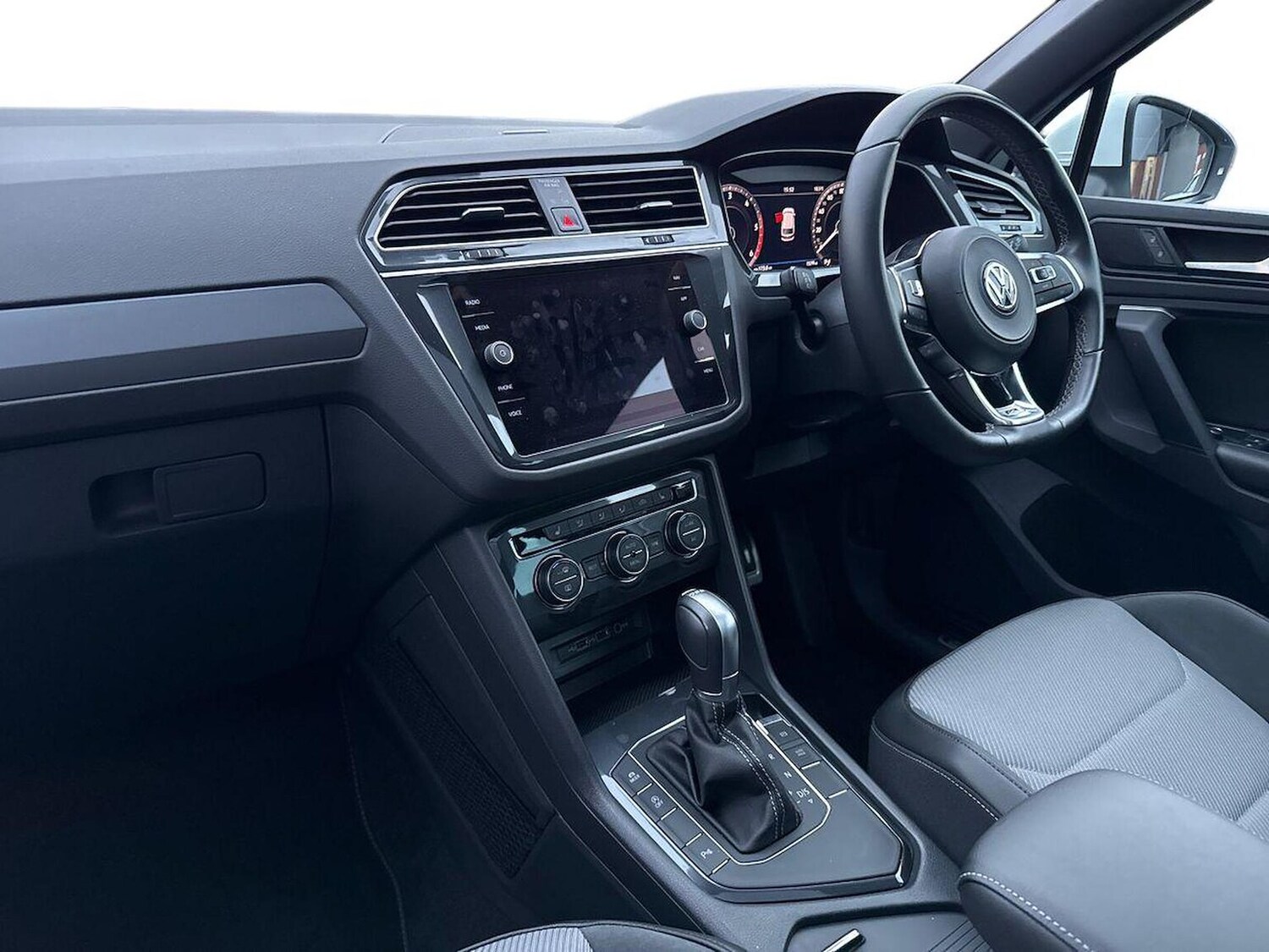 Used Volkswagen Tiguan 2018 for sale - 76547696: Photo 7