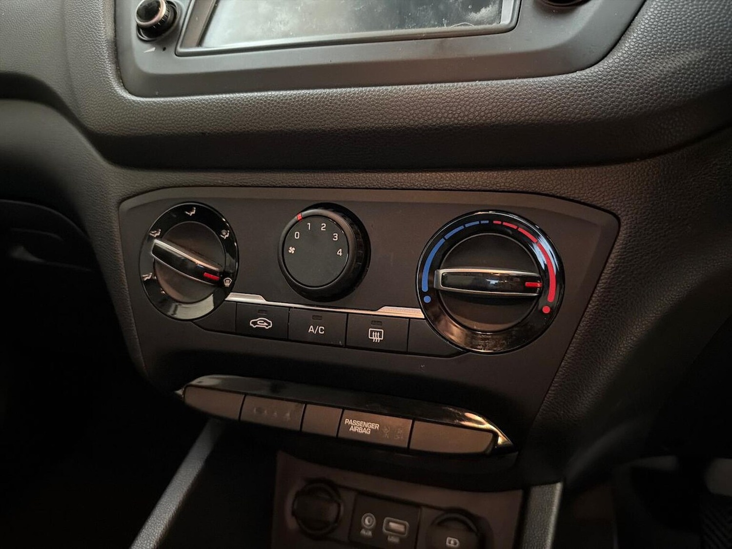 Used Hyundai i20 2019 for sale - 76885040: Photo 12