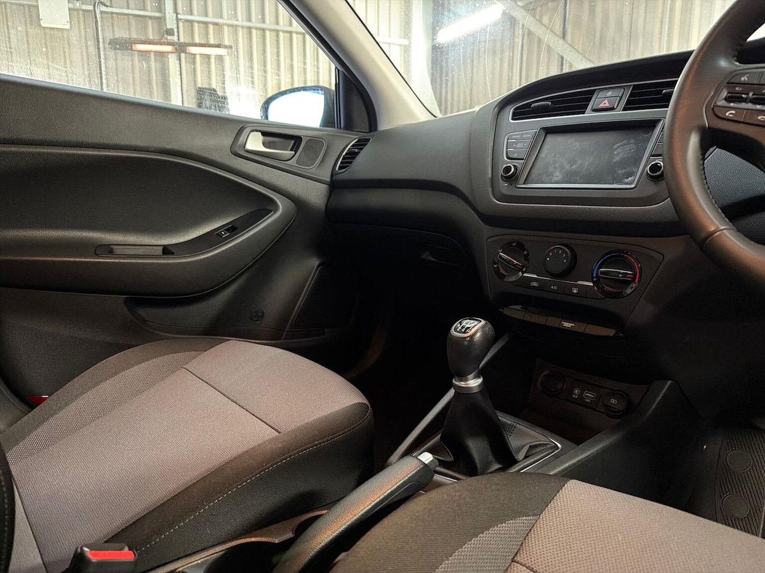 Used Hyundai i20 2019 for sale - 76885040: Photo 13