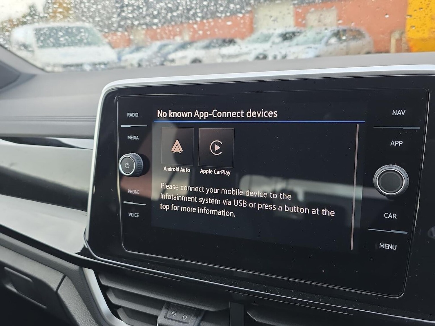 Used Volkswagen T-Roc 2025 for sale - 76725823: Photo 25